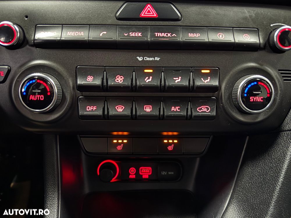 Kia Sportage 2.0 CRDI 4WD Automatik Dream-Team Edition - 23