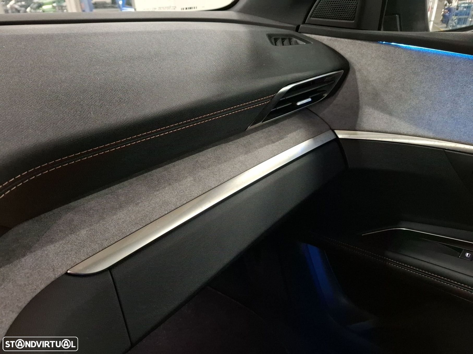 Peugeot 3008 1.6 Hybrid GT e-EAT8 - 21