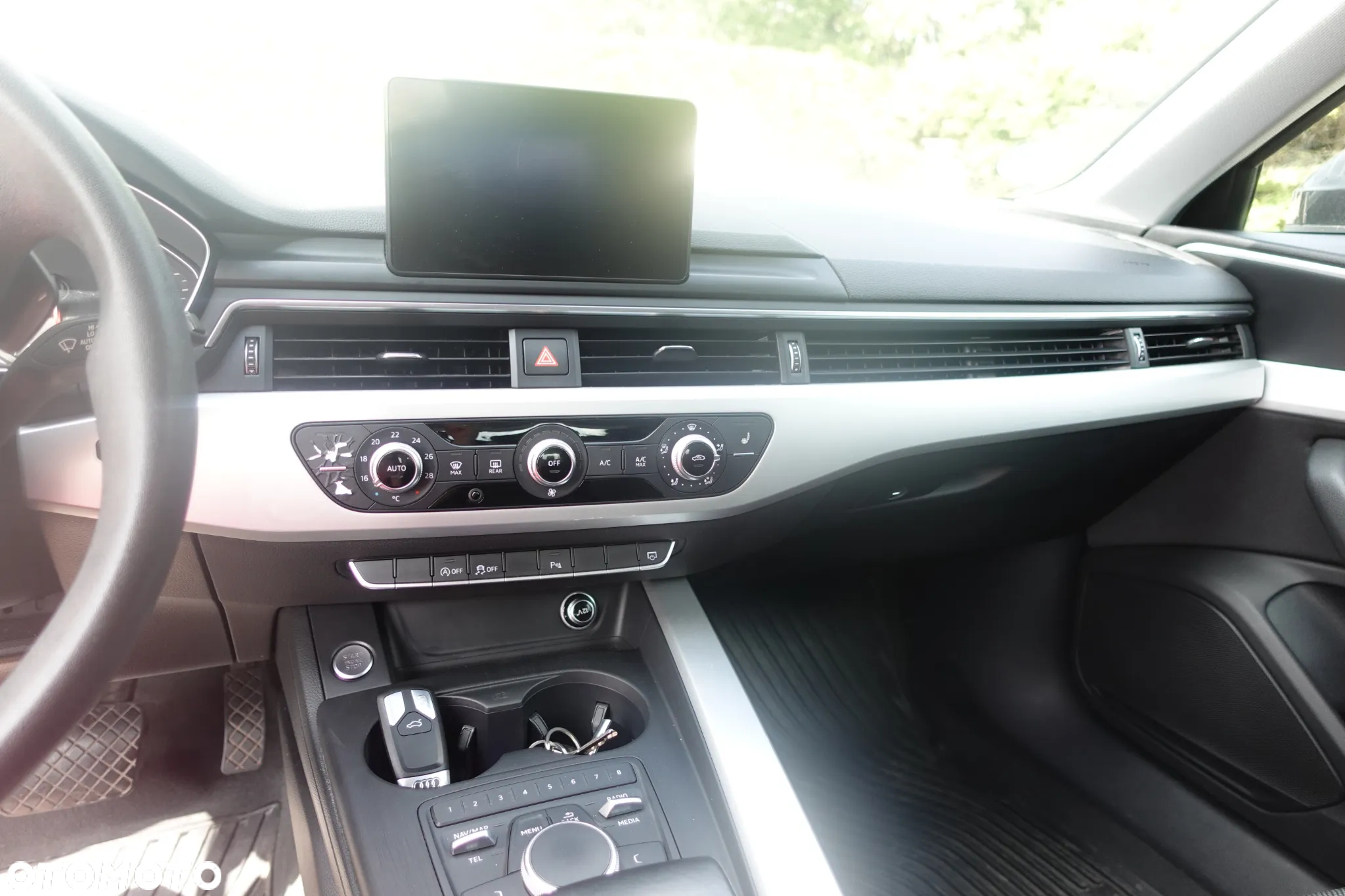 Audi A4 Avant 2.0 TDI S tronic - 11