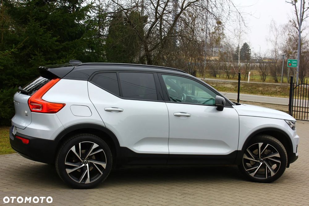 Volvo XC 40 ver-t5-plug--in-hybrid-r--design - 13