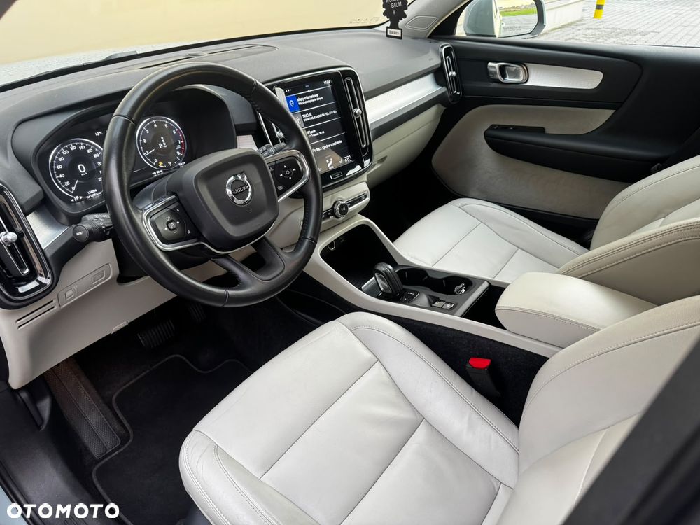 Volvo XC 40 T5 AWD Momentum - 10