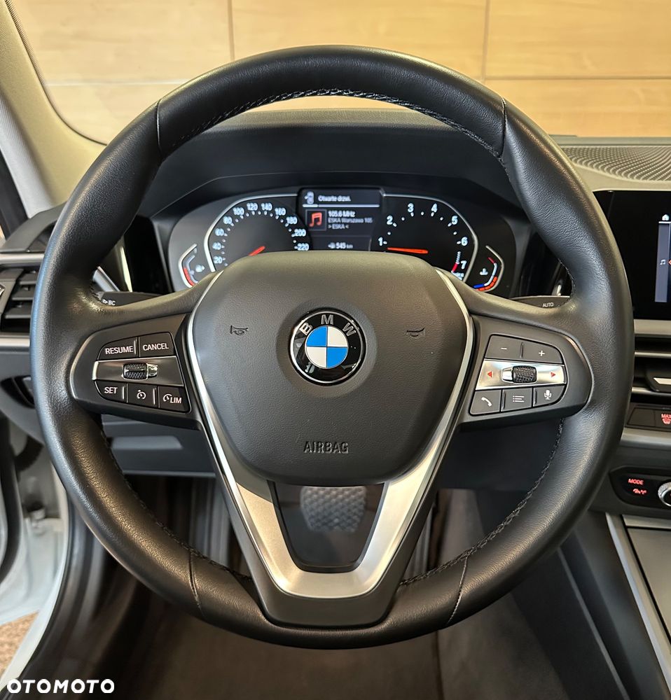 BMW Seria 3 318i Advantage - 10