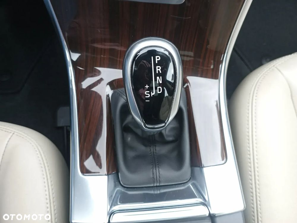 Volvo XC 60 T6 AWD Drive-E Summum - 18