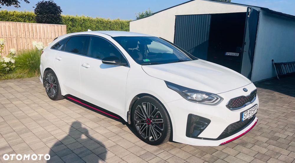 Kia ProCeed - 1