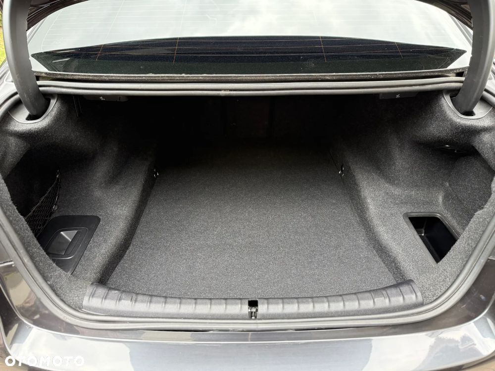 BMW Seria 5 530i xDrive M Sport Edition - 22