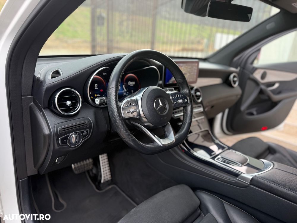 Mercedes-Benz GLC Coupe 220 d 4Matic 9G-TRONIC AMG Line - 12