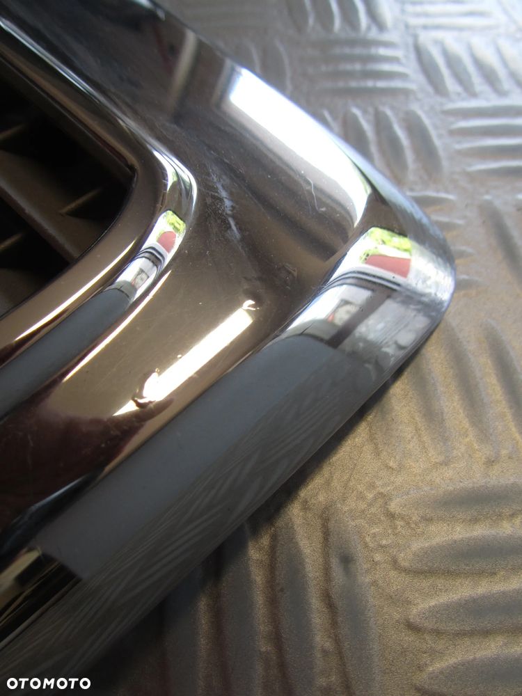 atrapa 1248800583 - 4