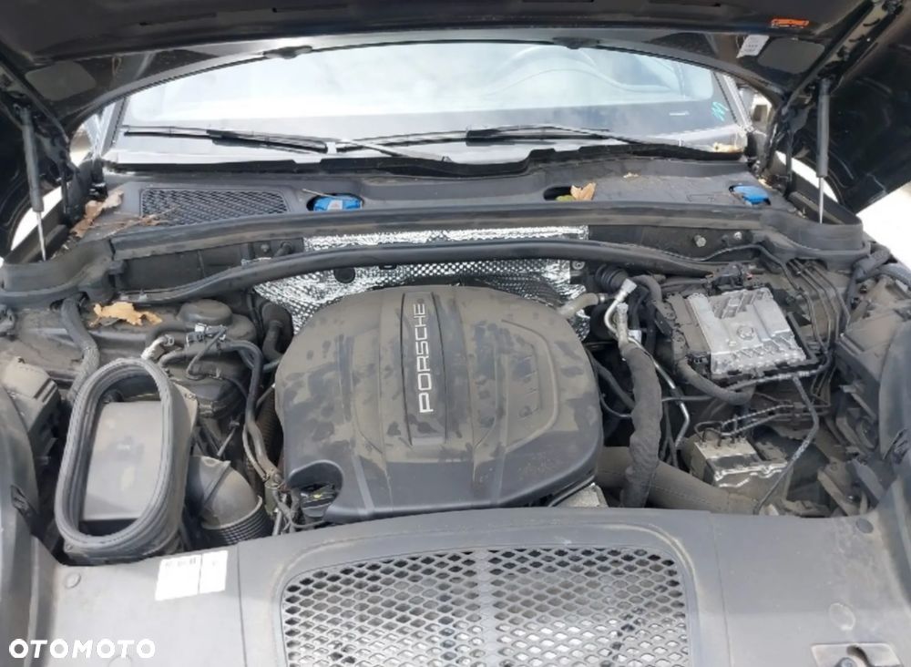 Porsche Macan Standard - 36