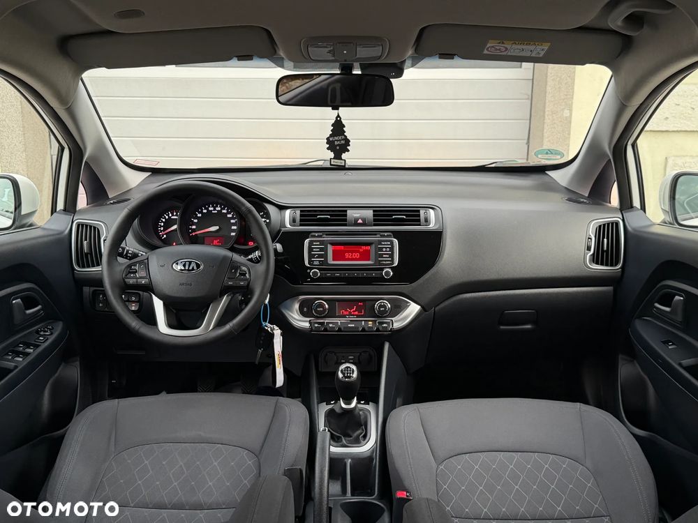 Kia Rio 1.4 ISG Uefa Euro 2016 - 22