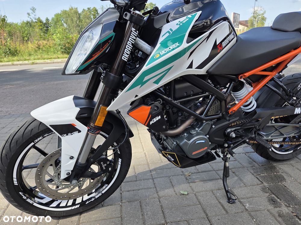 KTM Duke 125 - 24