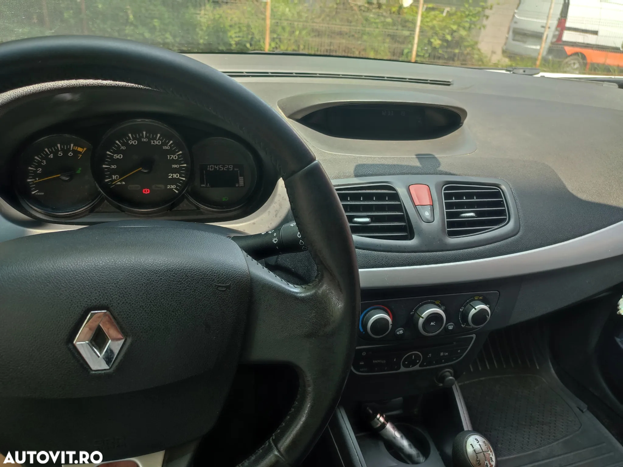 Renault Fluence - 12
