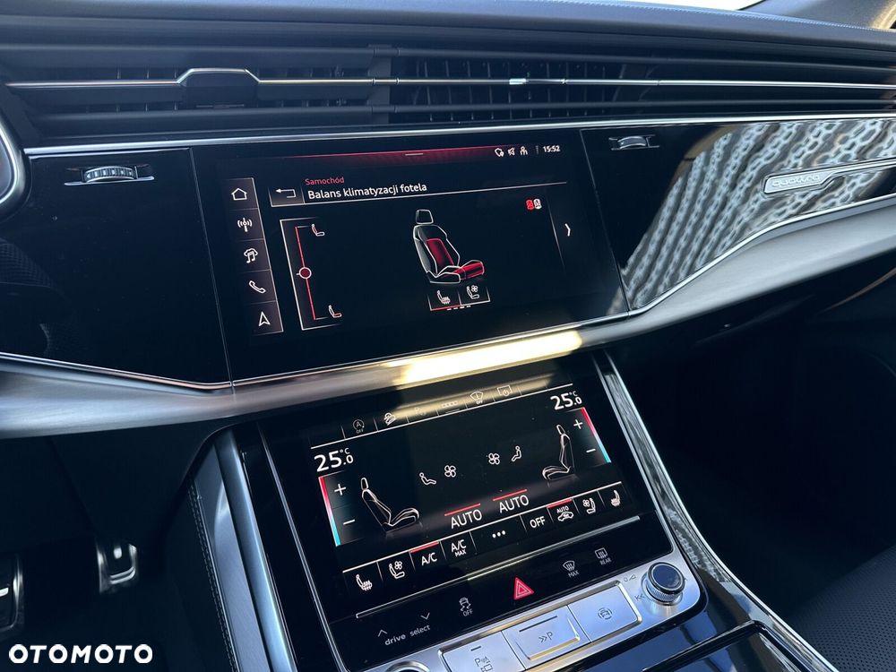 Audi Q8 - 32