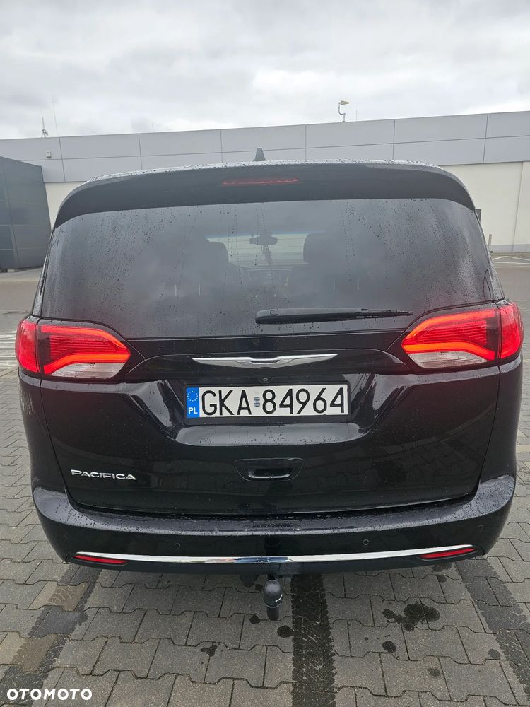 Chrysler Pacifica - 13