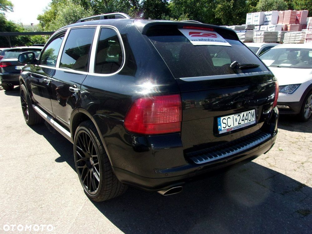 Porsche Cayenne - 11