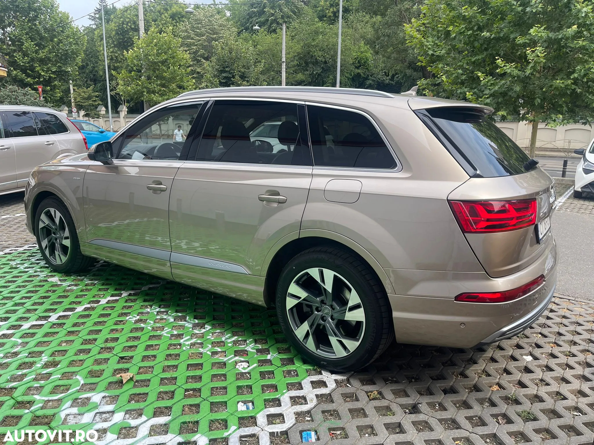 Audi Q7 e-tron 3.0 TDI quattro Tiptronic - 11