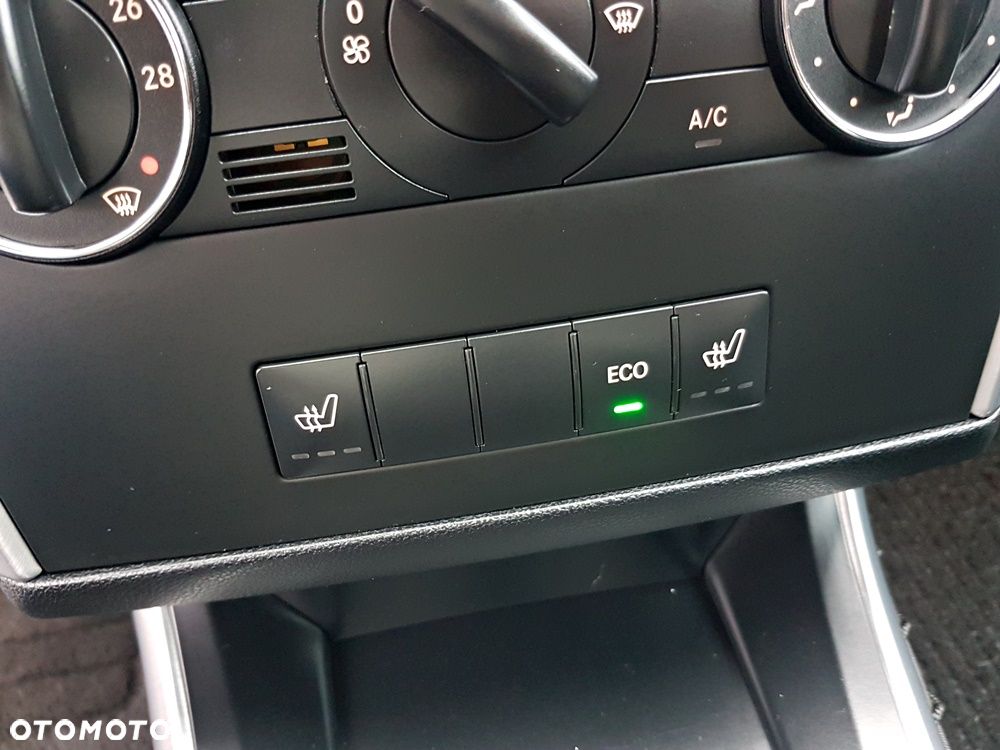 Mercedes-Benz Klasa B 180 BlueEFFICIENCY SPORT EDITION - 21