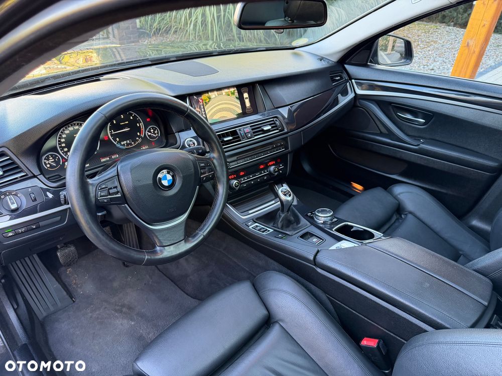 BMW Seria 5 520d Touring Blue Performance - 13