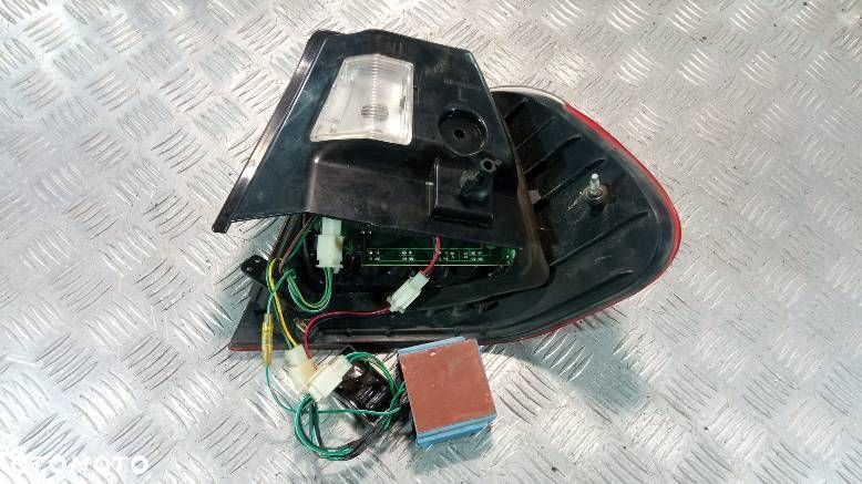 LAMPA LEWA TYLNA BMW E46 - 2