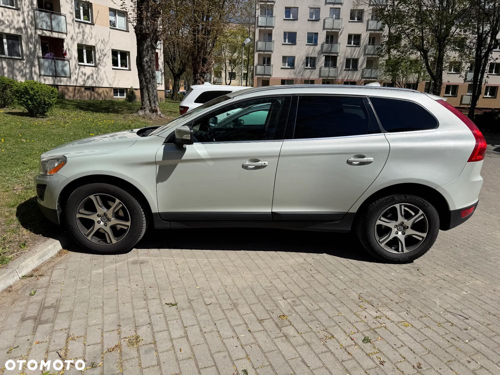 Volvo XC 60 D5 AWD - 1