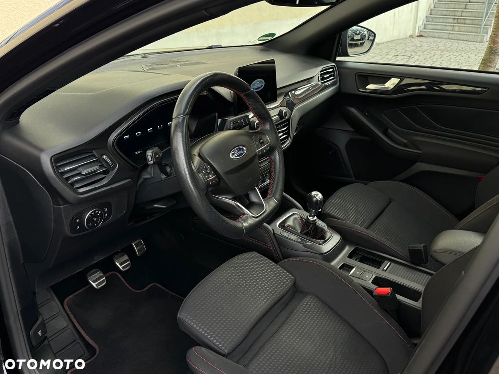 Ford Focus 1.5 EcoBlue ST-Line - 24