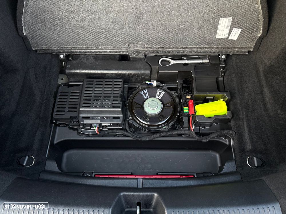 Mercedes-Benz CLA 250 e Shooting Brake AMG Line - 53