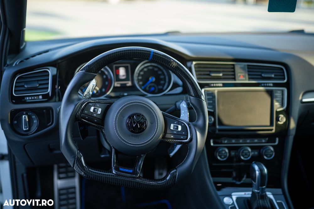 Volkswagen Golf 2.0 TSI DSG R - 11