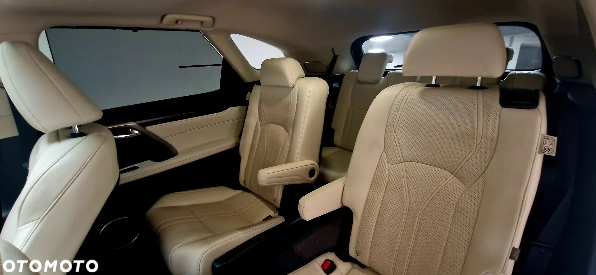 Lexus RX 450h L Omotenashi - 16