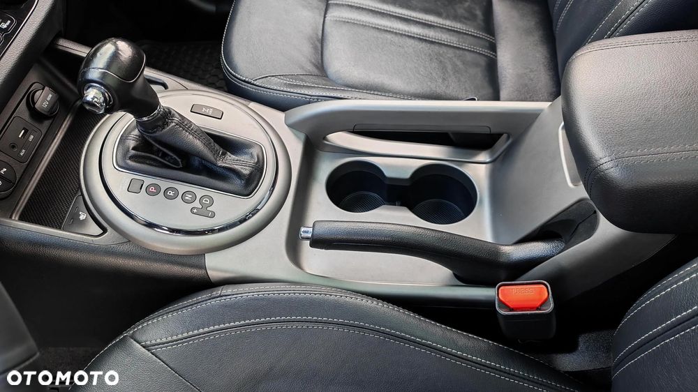 Kia Sportage 2.0 CRDI 184 AWD Platinum Edition - 28