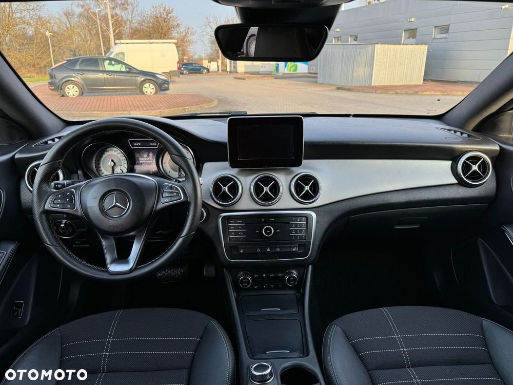 Mercedes-Benz CLA 220 d 7G-DCT Peak Edition - 22