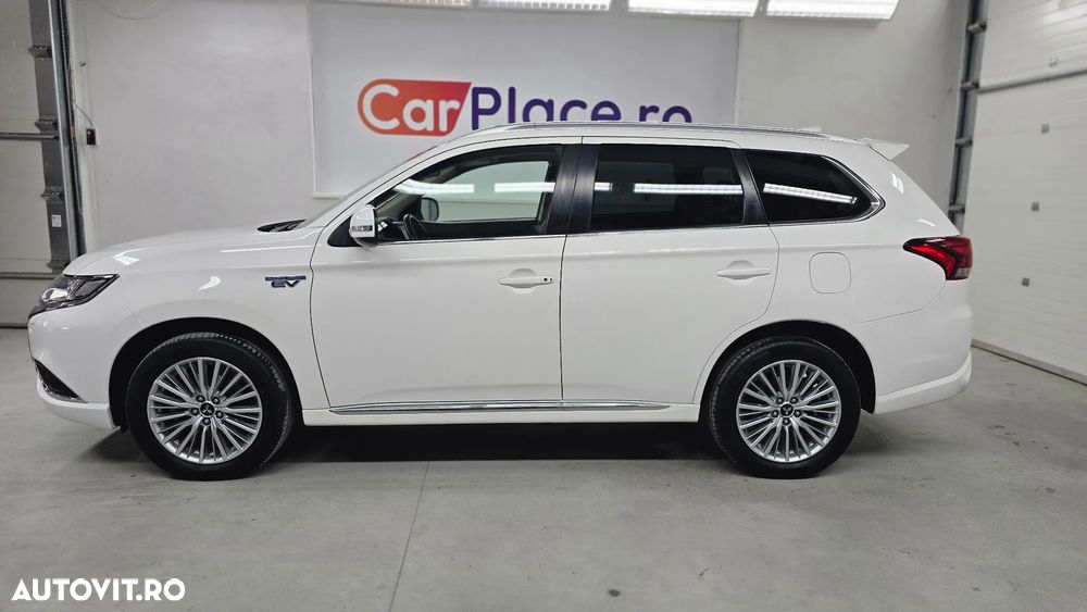 Mitsubishi Outlander PHEV 2.4 L 4X4 Intense - 3