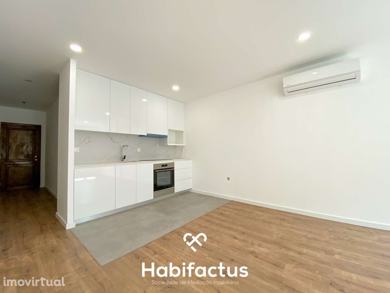 Apartamento T1+1  no Centro de Nelas - Grande imagem: 3/16