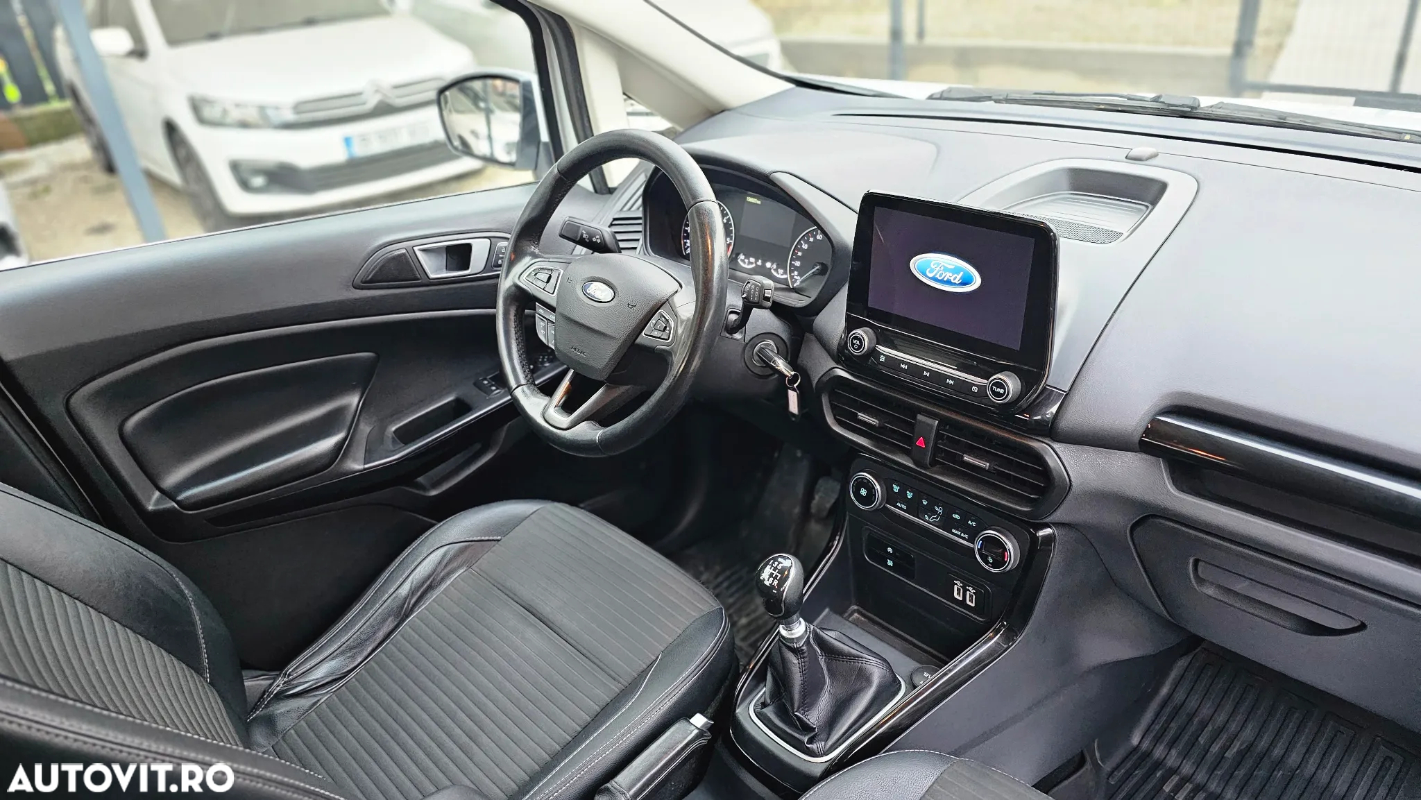 Ford EcoSport - 10