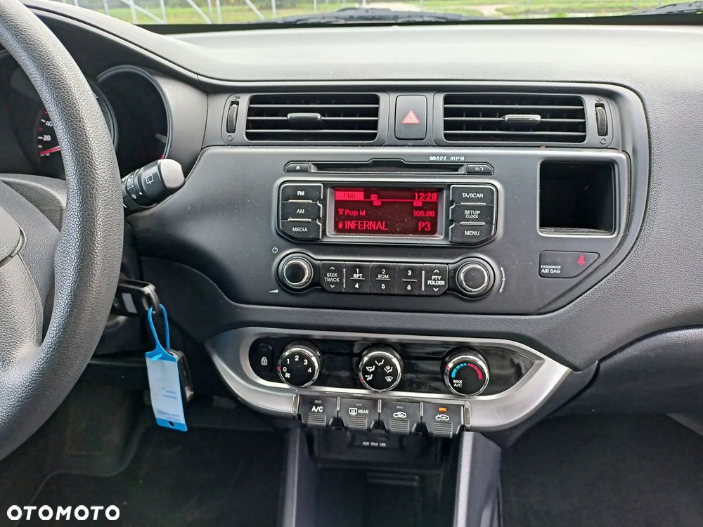 Kia Rio 1.2 Dream-Team Edition - 15