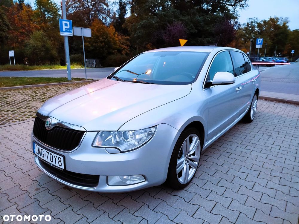 Skoda Superb 2.0 TDI DSG Exclusive - 16