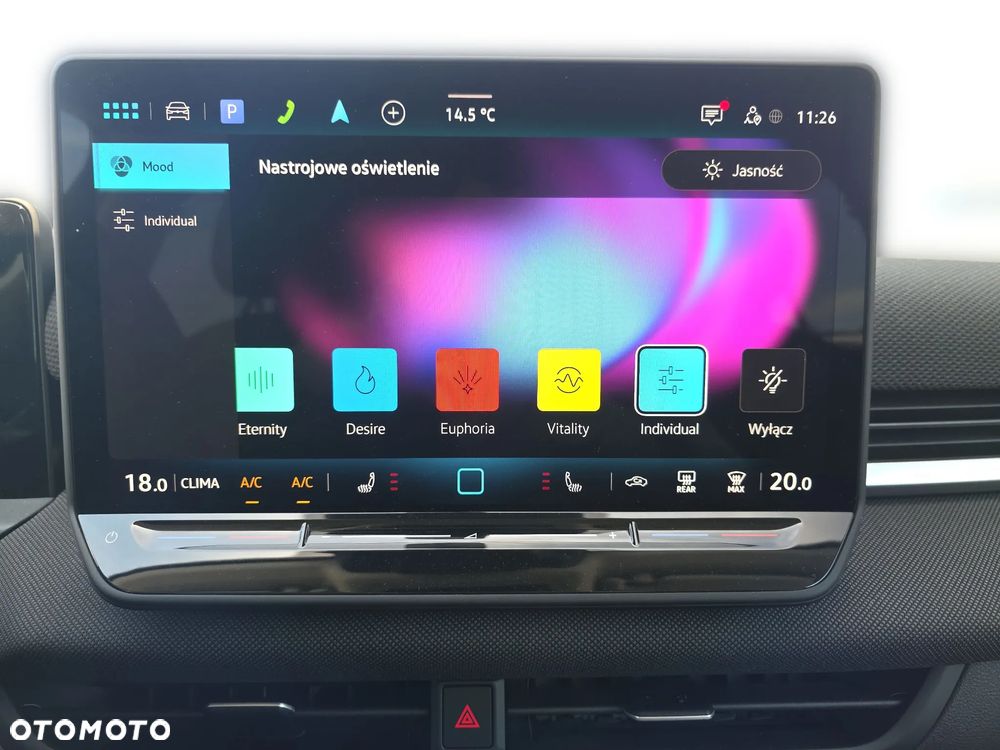 Volkswagen T-Roc 1.5 eTSI Life DSG - 18
