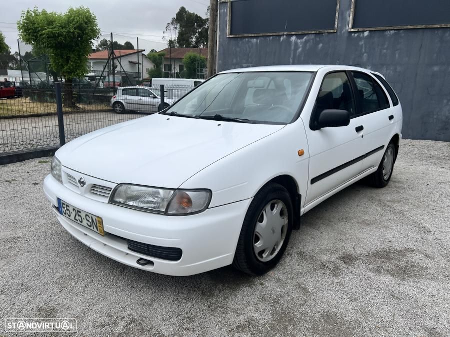 Nissan Almera - 1