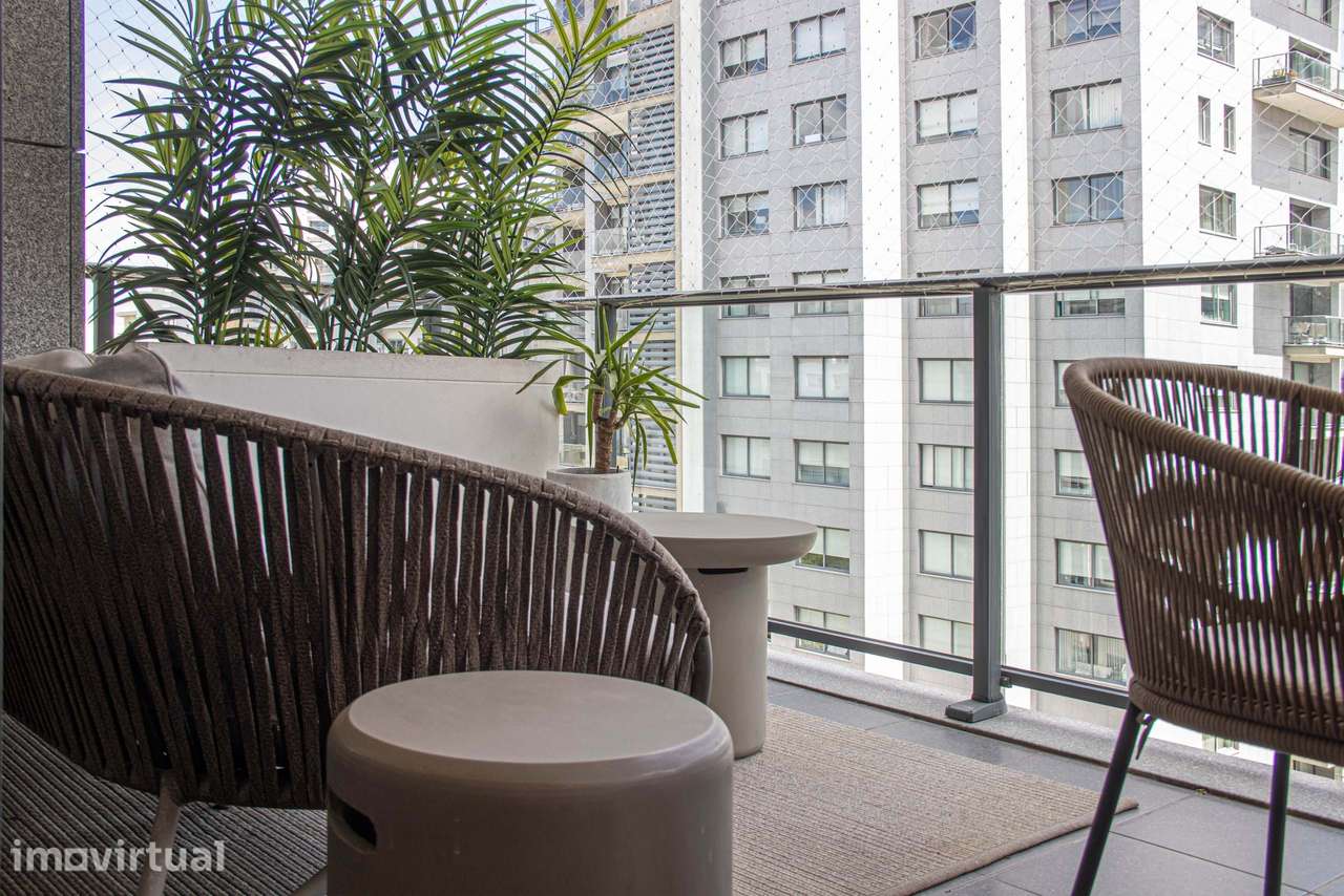 Apartamento T4 | Quinta dos Barros | Alvalade | 196 m² - Grande imagem: 2/56