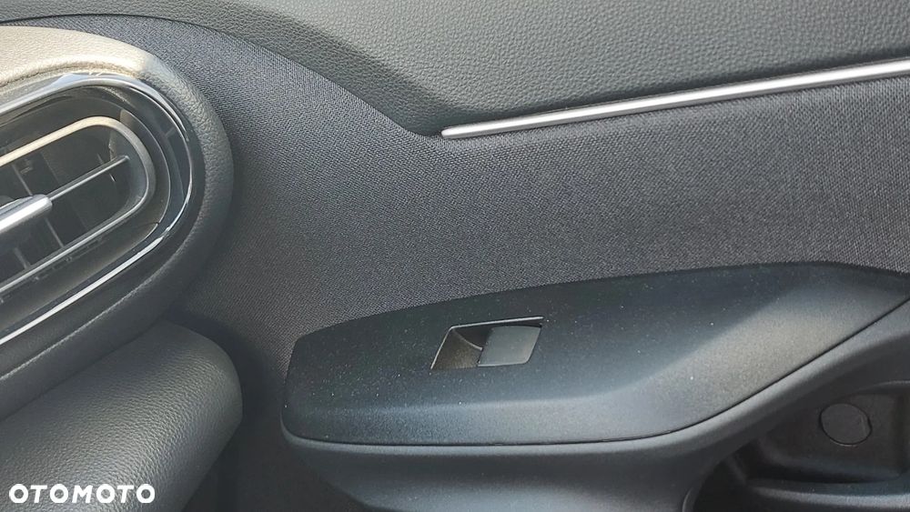 Toyota Yaris Cross - 28