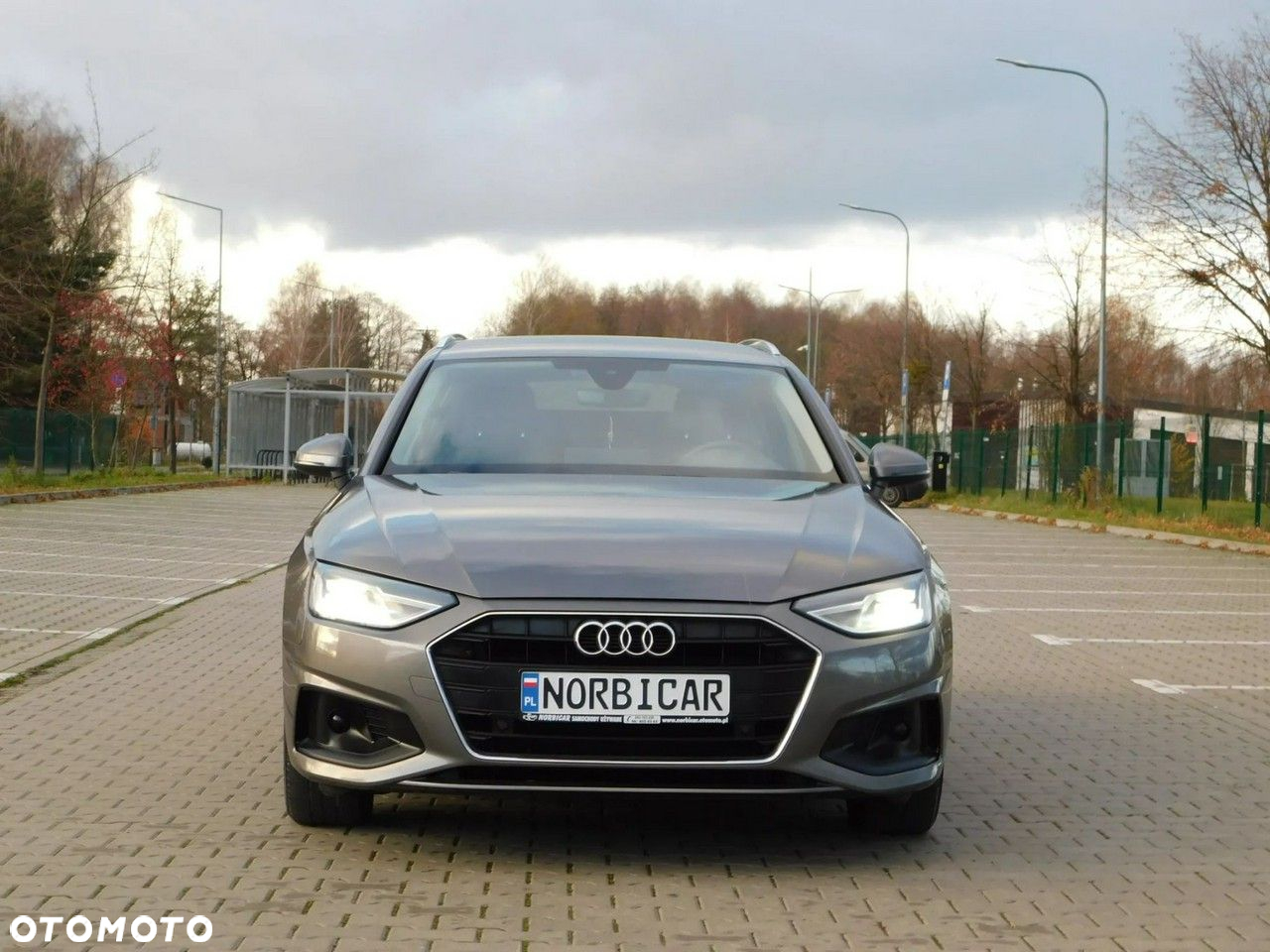 Audi A4 2.0 TDI Design - 2