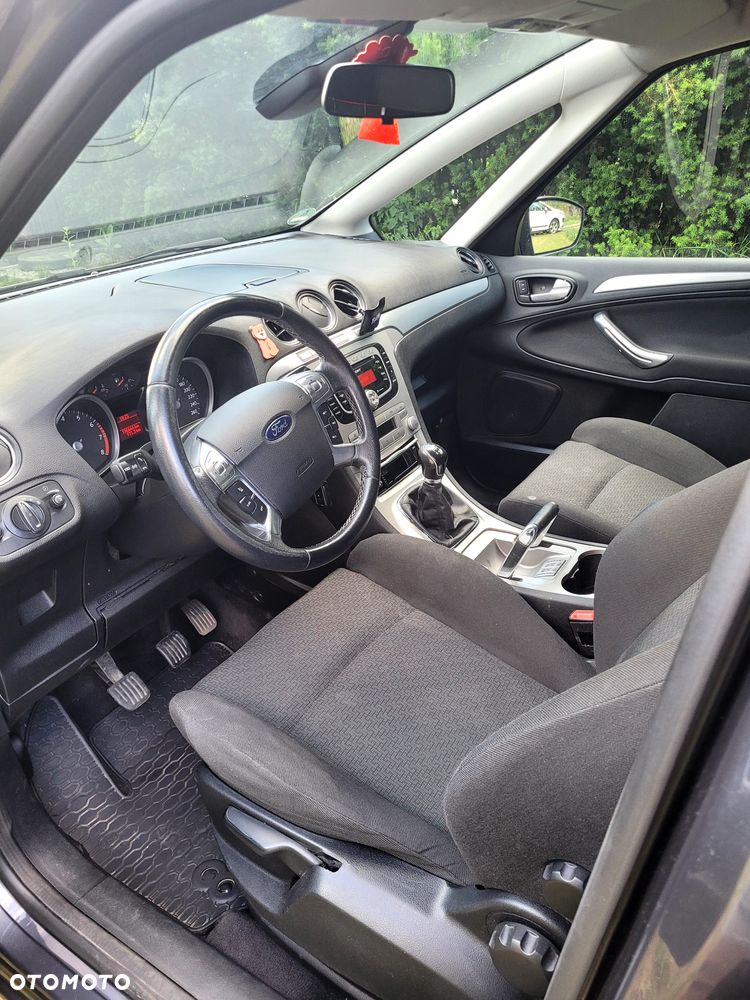 Ford S-Max - 15
