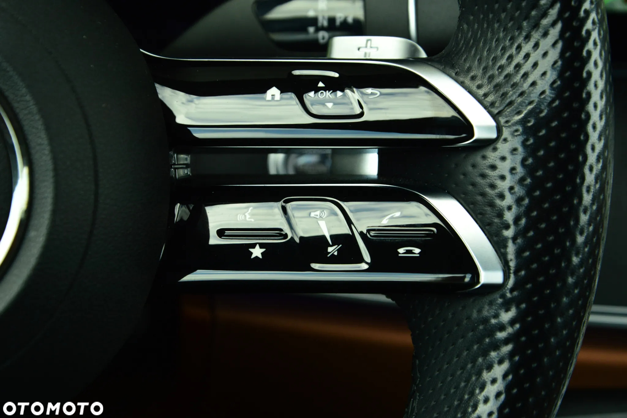 Mercedes-Benz Klasa E 200 Coupe 9G-TRONIC - 24