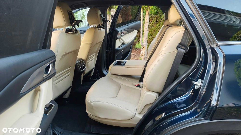 Mazda CX-9 - 8