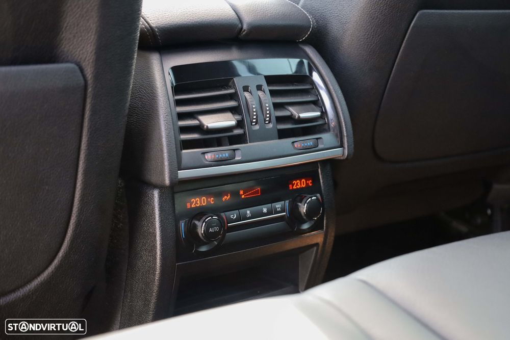 BMW X5 40 d xDrive Pack M - 33