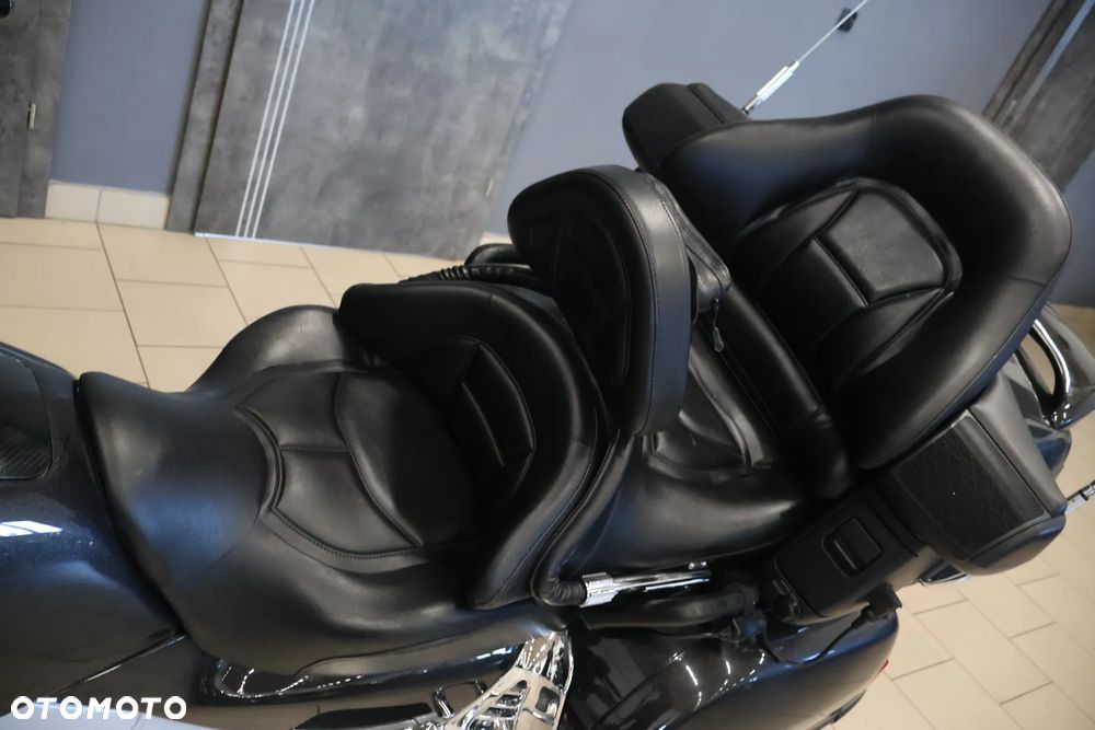Honda GL - 9