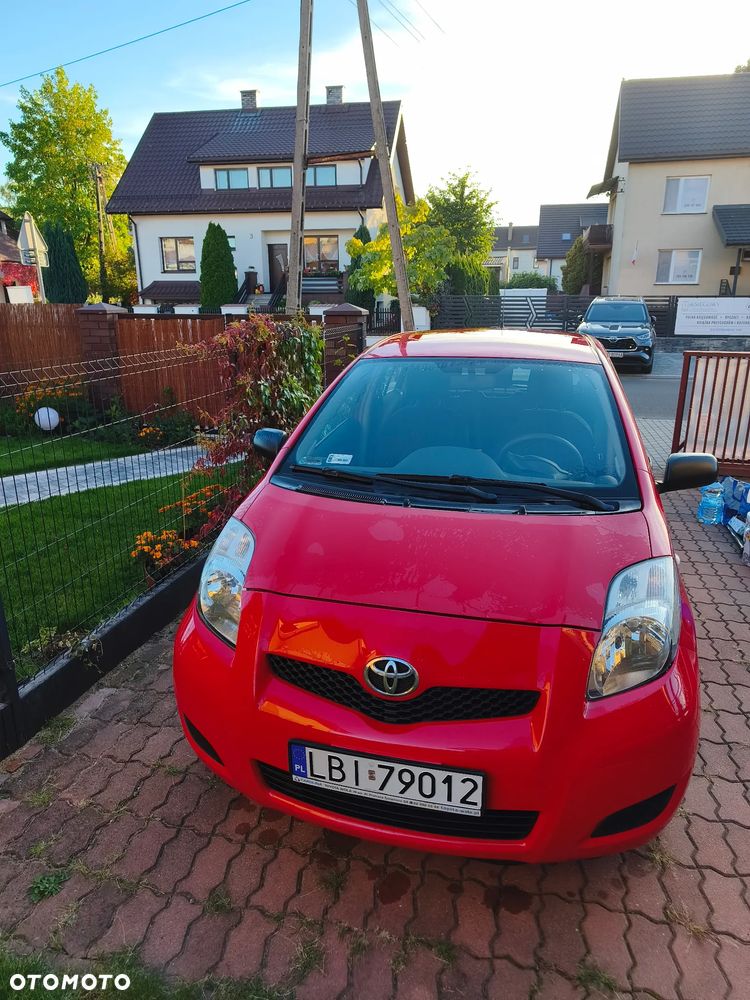 Toyota Yaris - 1