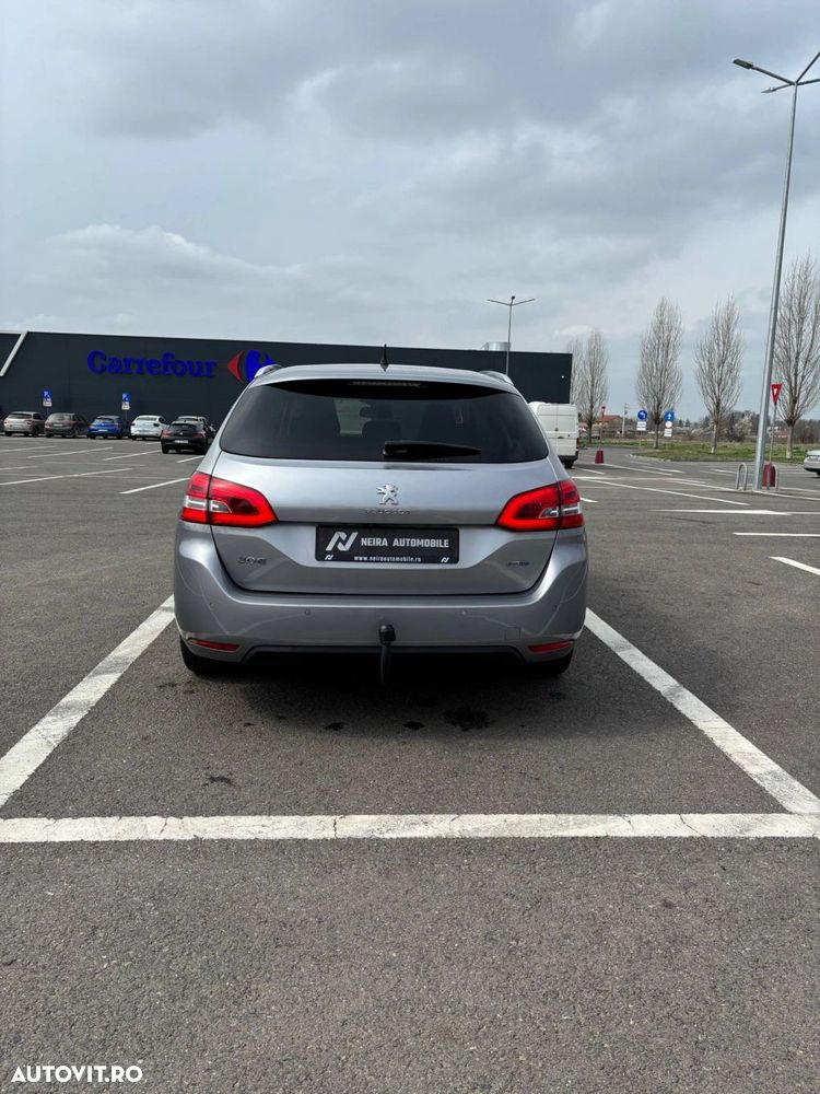 Peugeot 308 - 6