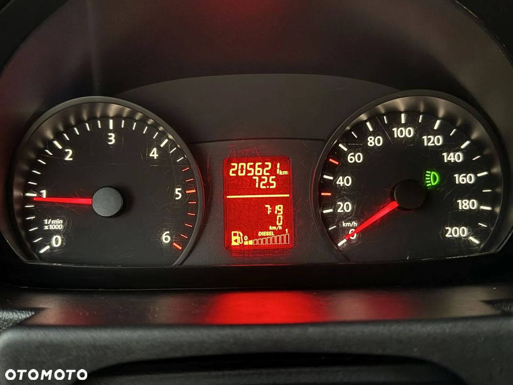 Volkswagen CRAFTER L2H2 - 22