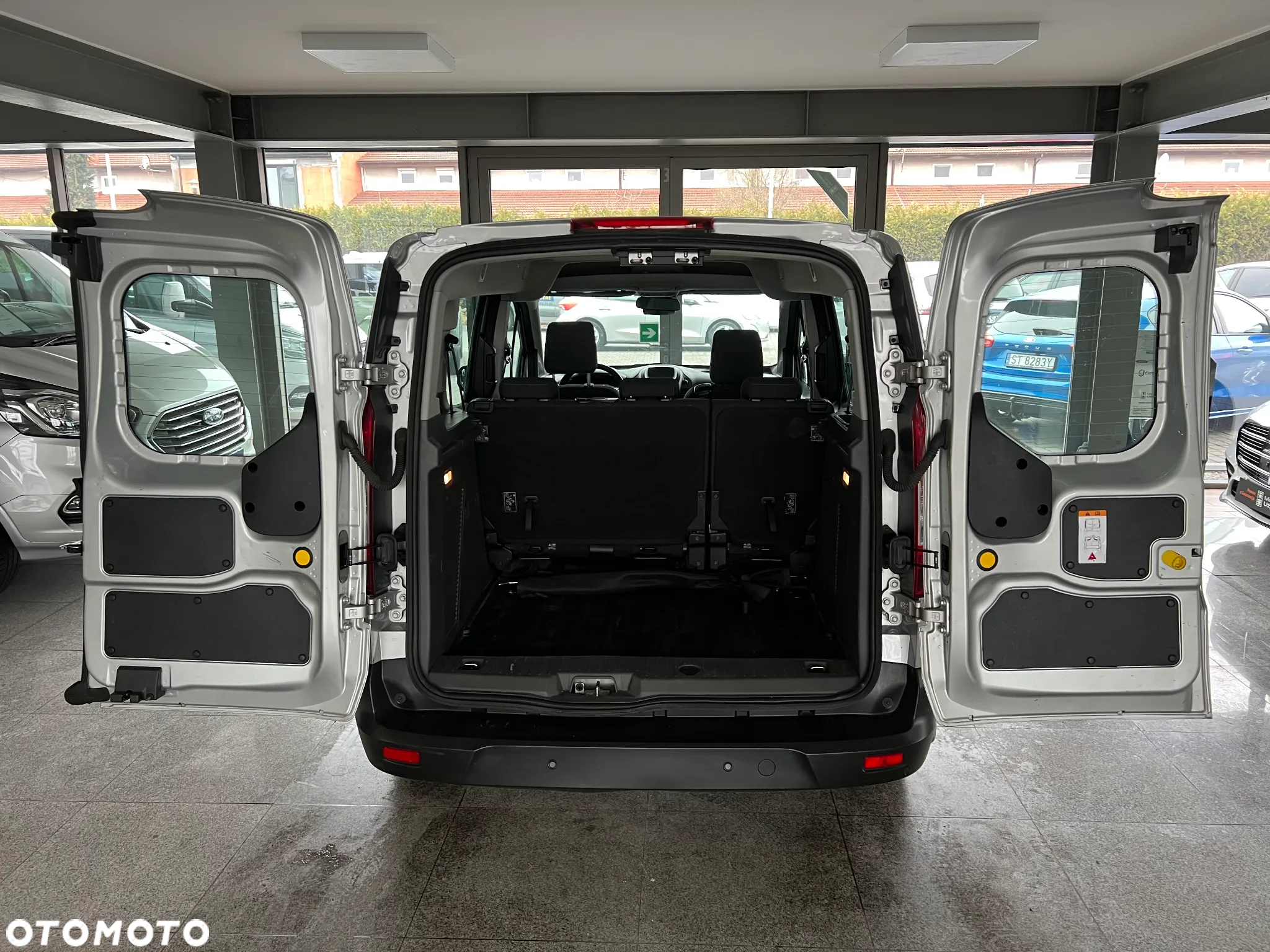 Ford Transit Connect - 15