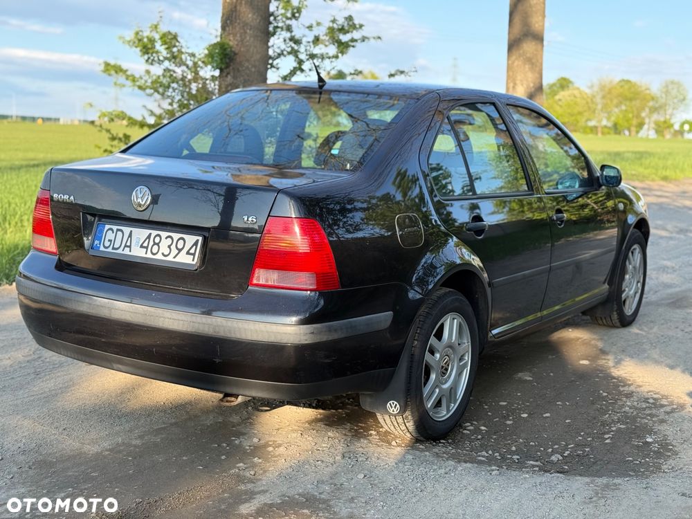 Volkswagen Bora Variant 1.6 - 4