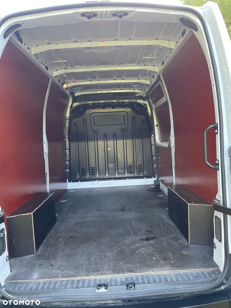 Renault Master - 25